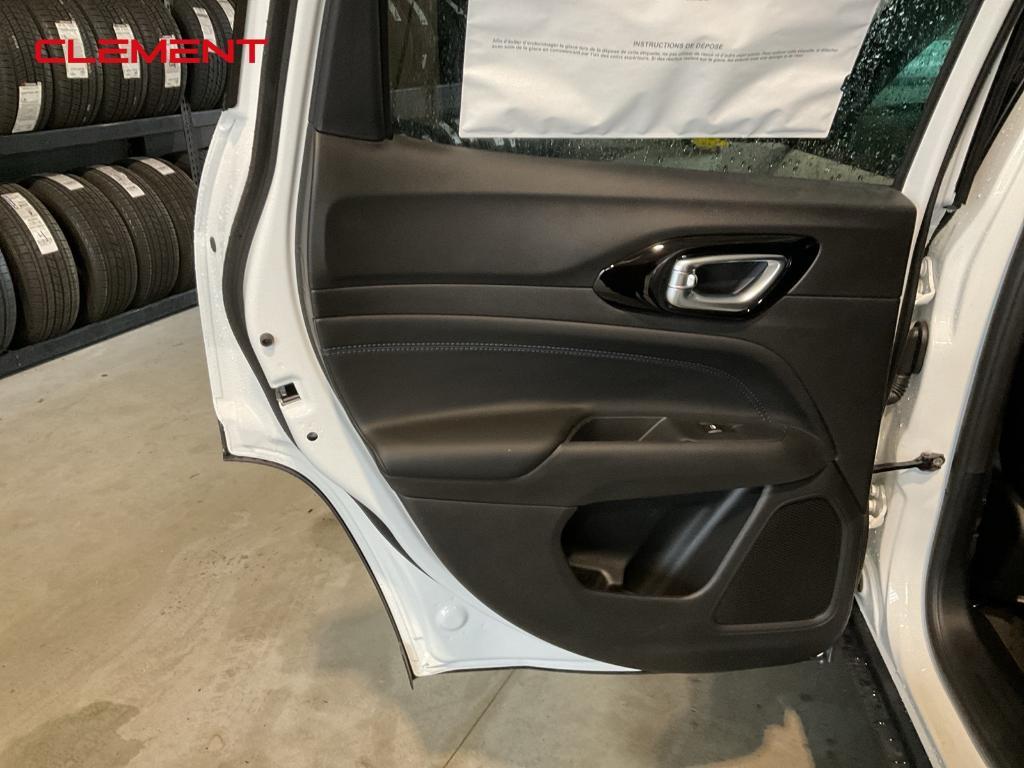 new 2025 Jeep Compass car, priced at $32,638