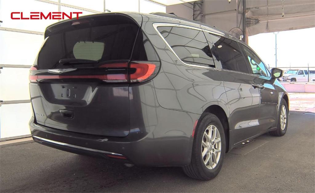 used 2022 Chrysler Pacifica car, priced at $22,000