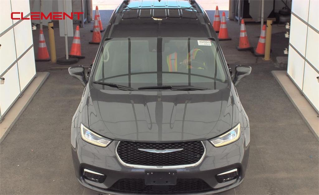 used 2022 Chrysler Pacifica car, priced at $22,000