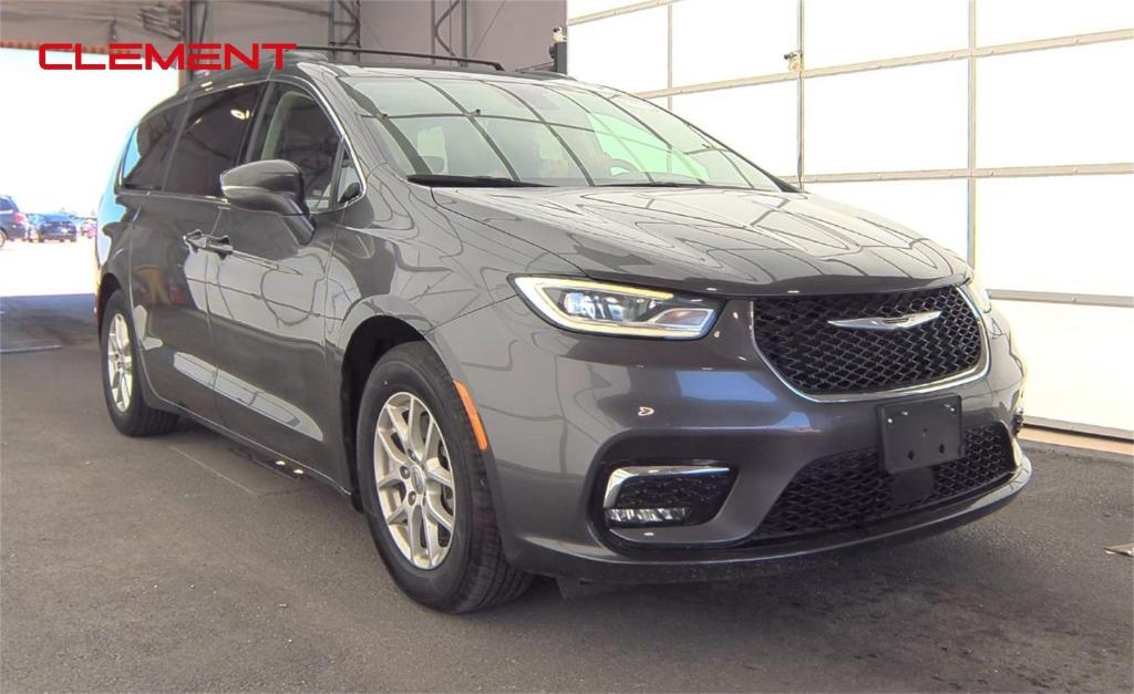 used 2022 Chrysler Pacifica car, priced at $22,000