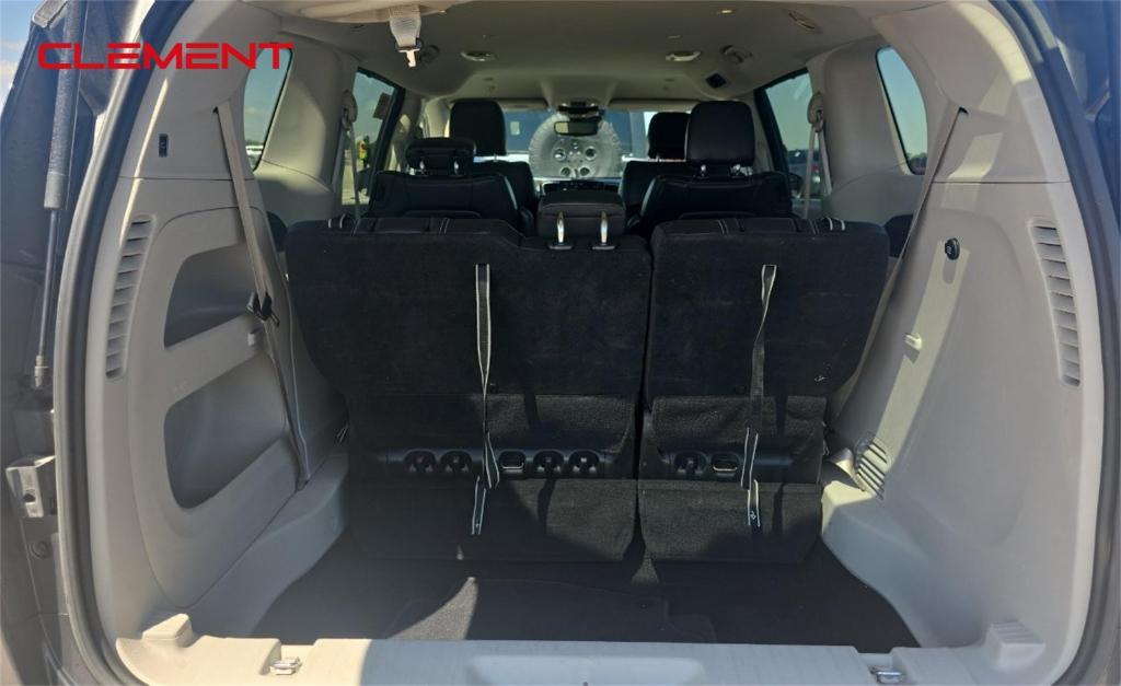 used 2022 Chrysler Pacifica car, priced at $22,000