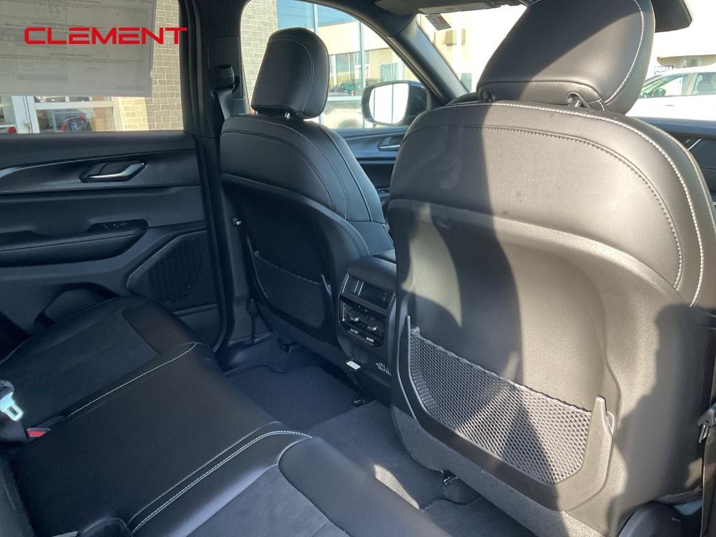 new 2025 Jeep Grand Cherokee car, priced at $36,973