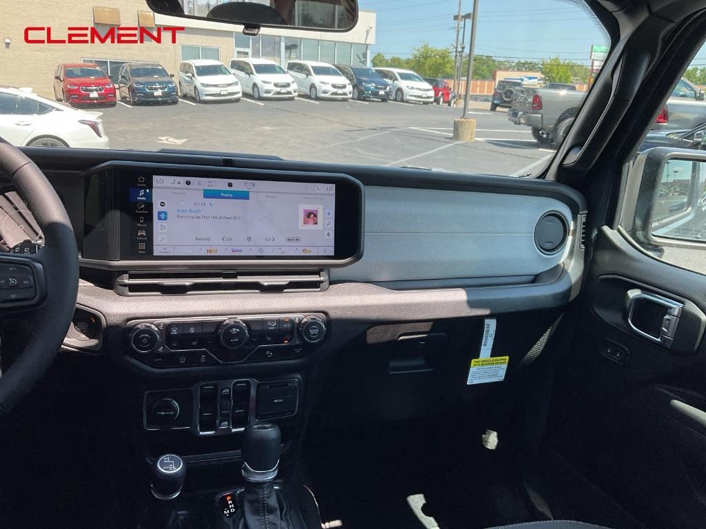 new 2025 Jeep Wrangler car, priced at $48,788