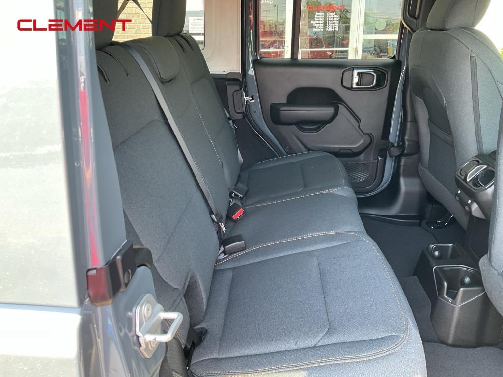 new 2025 Jeep Wrangler car, priced at $48,788