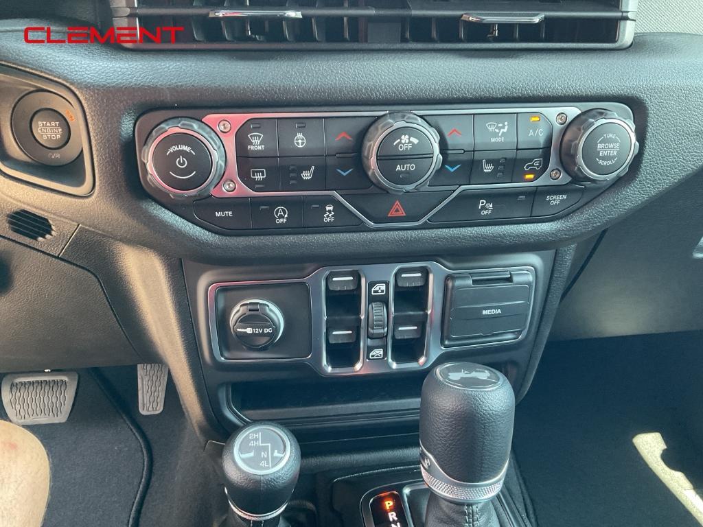 new 2025 Jeep Wrangler car, priced at $48,788