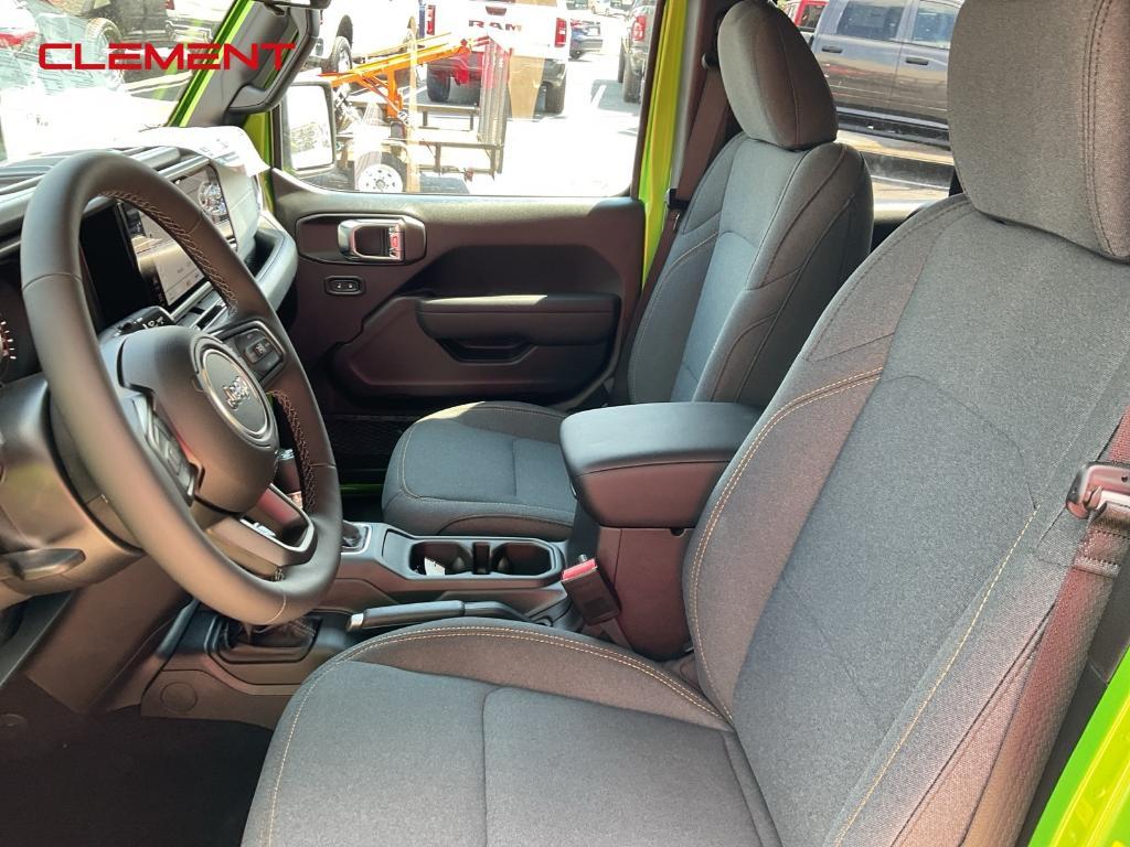new 2025 Jeep Wrangler car, priced at $48,788