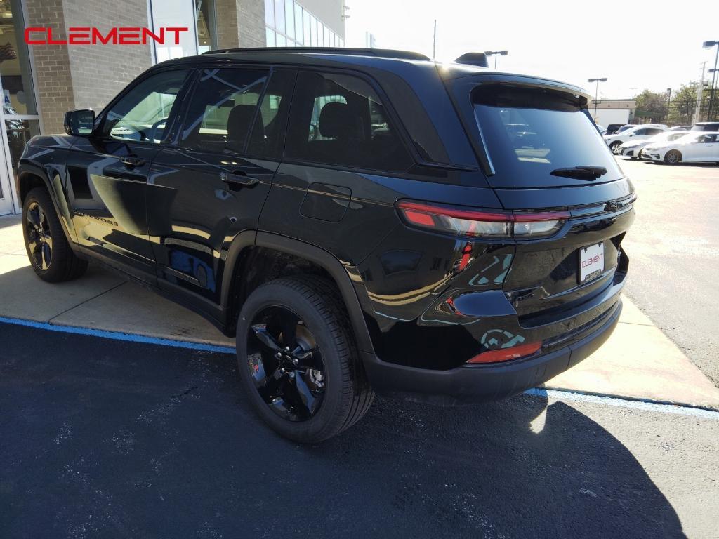 new 2025 Jeep Grand Cherokee car, priced at $40,896