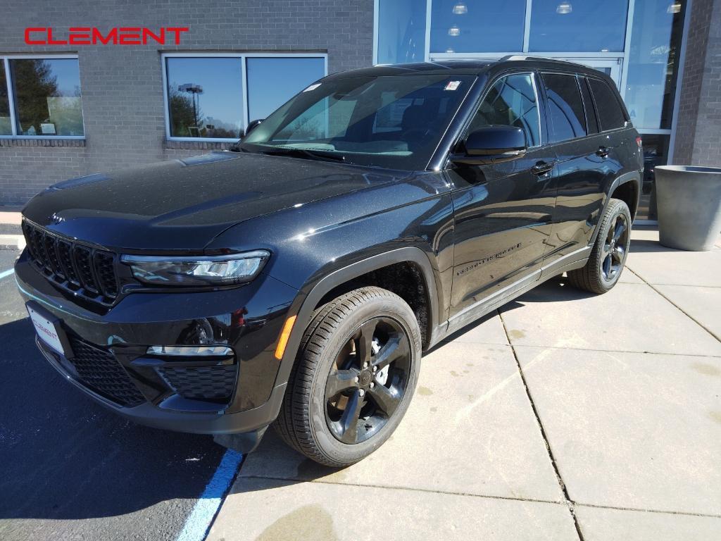 new 2025 Jeep Grand Cherokee car, priced at $41,396