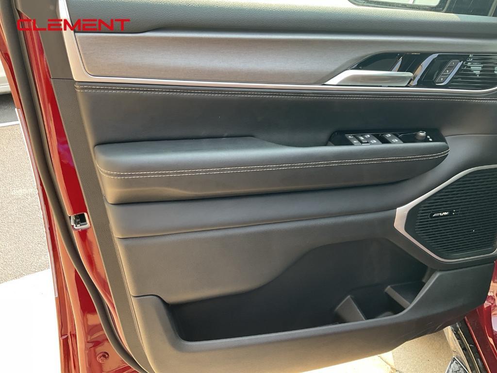 new 2025 Jeep Wagoneer car, priced at $65,271