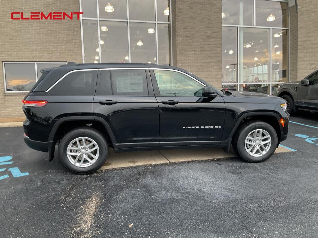new 2025 Jeep Grand Cherokee car, priced at $37,054