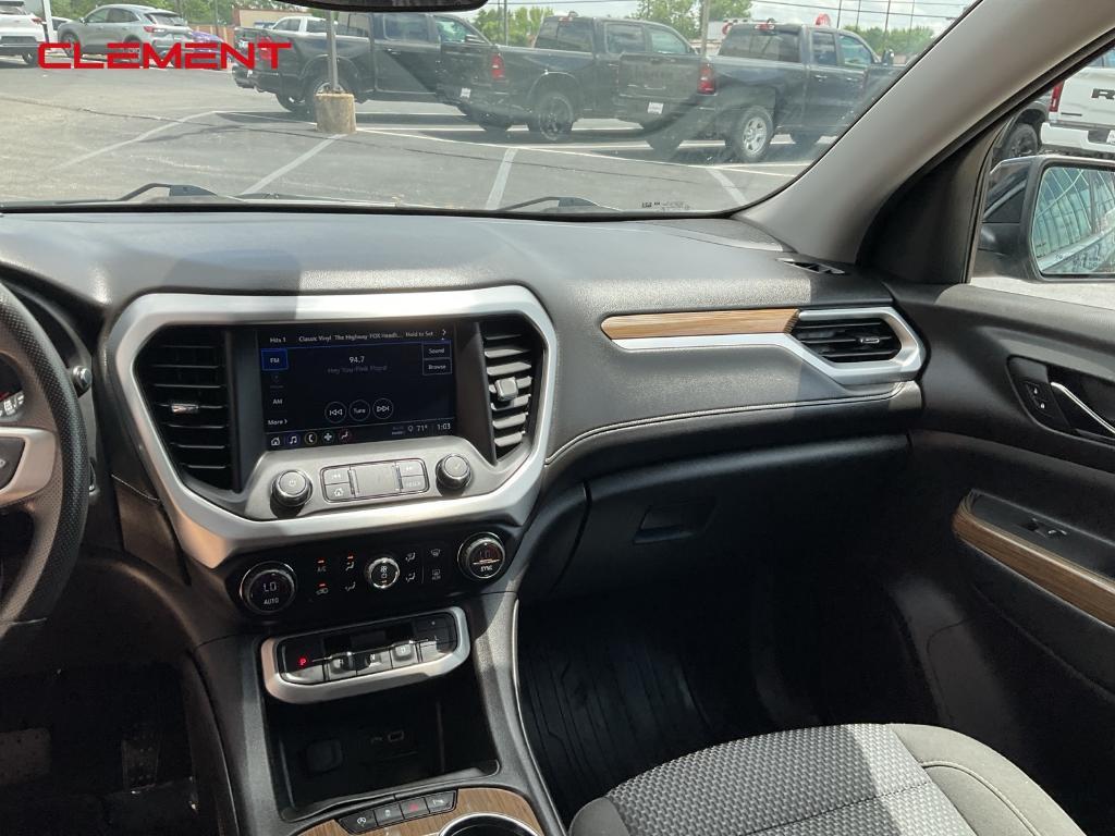 used 2022 GMC Acadia car, priced at $25,000