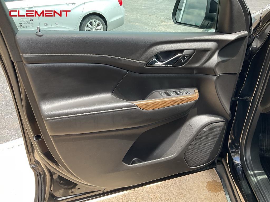 used 2022 GMC Acadia car, priced at $25,000