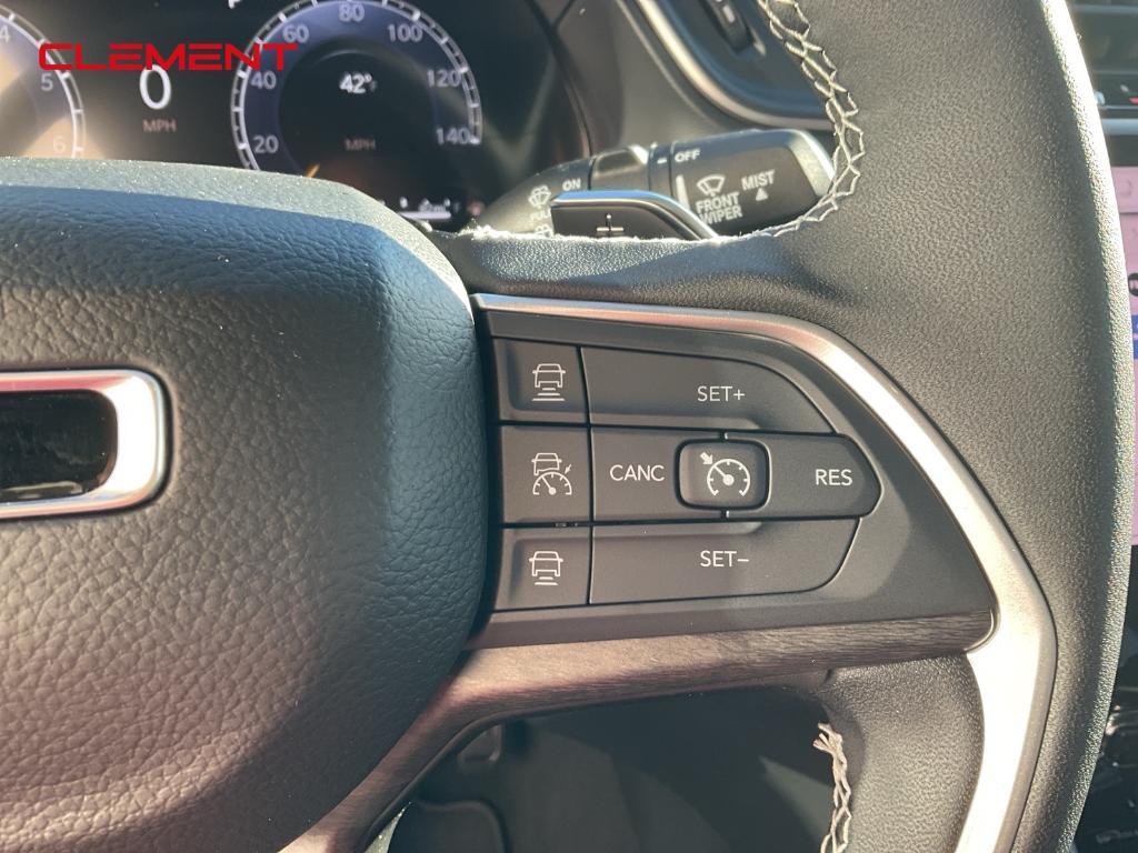 new 2025 Jeep Grand Cherokee car, priced at $44,744