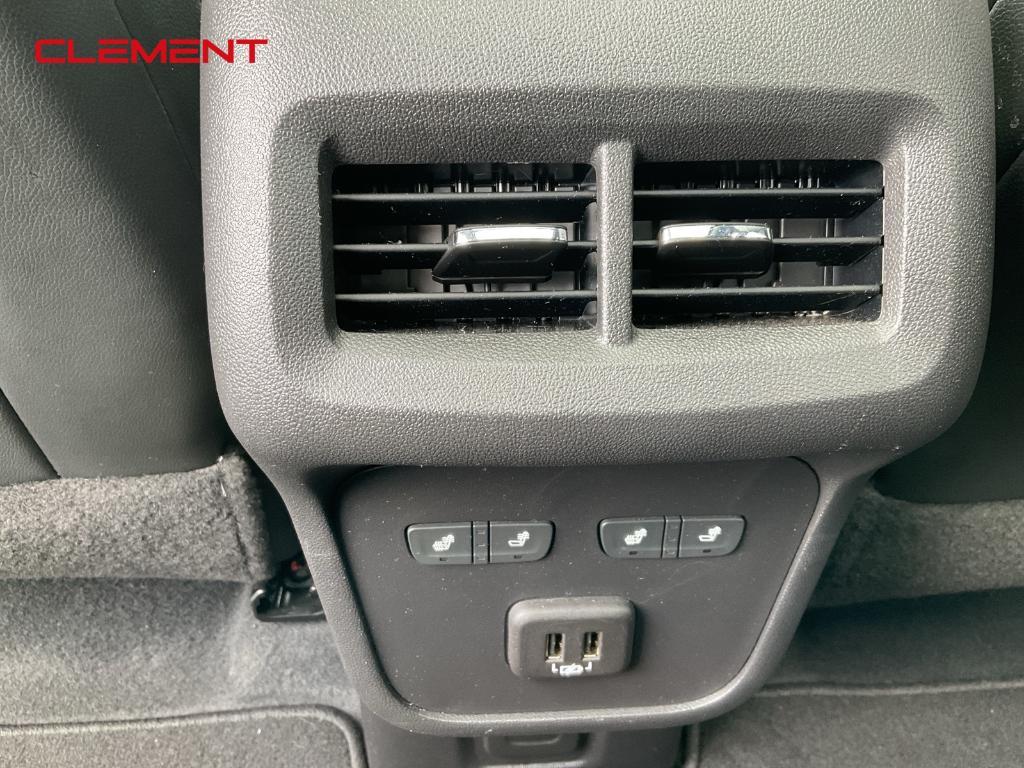 used 2022 Chevrolet Equinox car, priced at $23,403