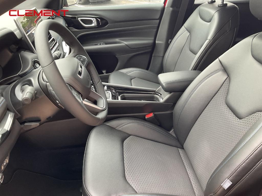 new 2025 Jeep Compass car, priced at $30,958