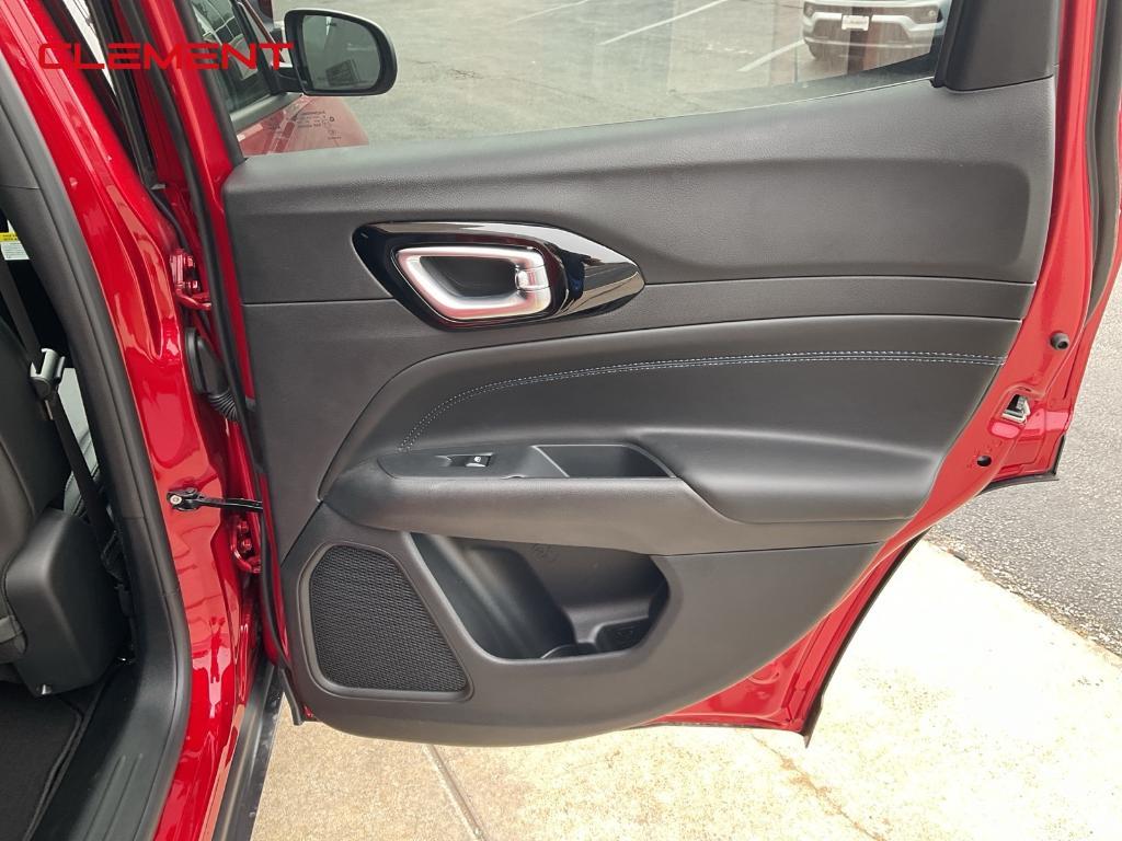new 2025 Jeep Compass car, priced at $30,958