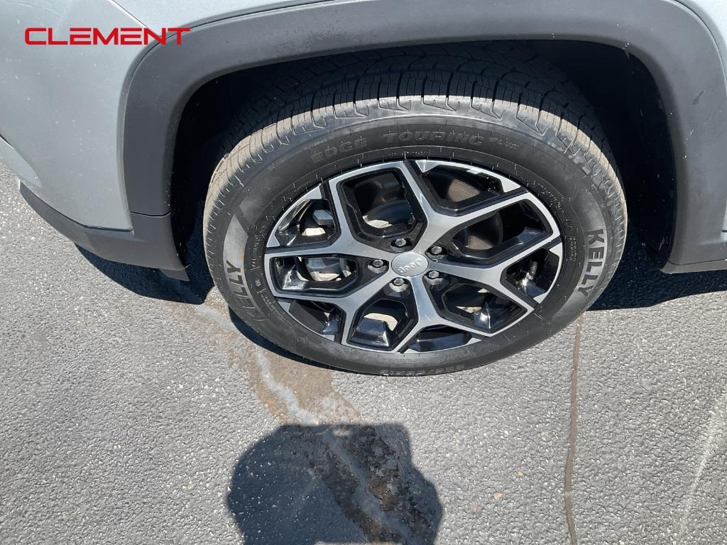 used 2024 Jeep Compass car, priced at $25,599