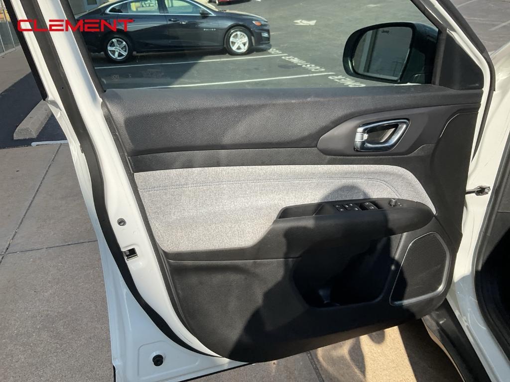 used 2022 Jeep Compass car, priced at $22,000