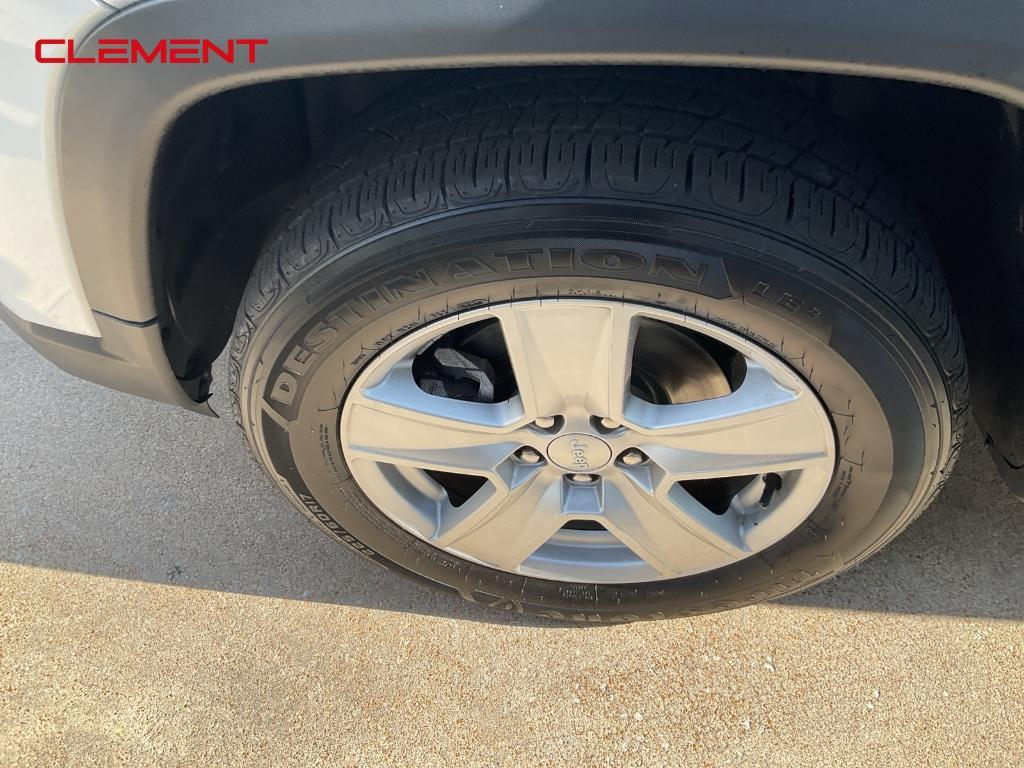 used 2022 Jeep Compass car, priced at $22,000