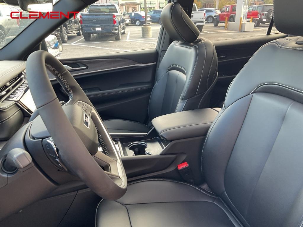 new 2025 Jeep Grand Cherokee L car, priced at $45,503