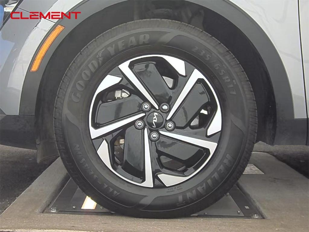 used 2023 Kia Sportage Hybrid car, priced at $23,000