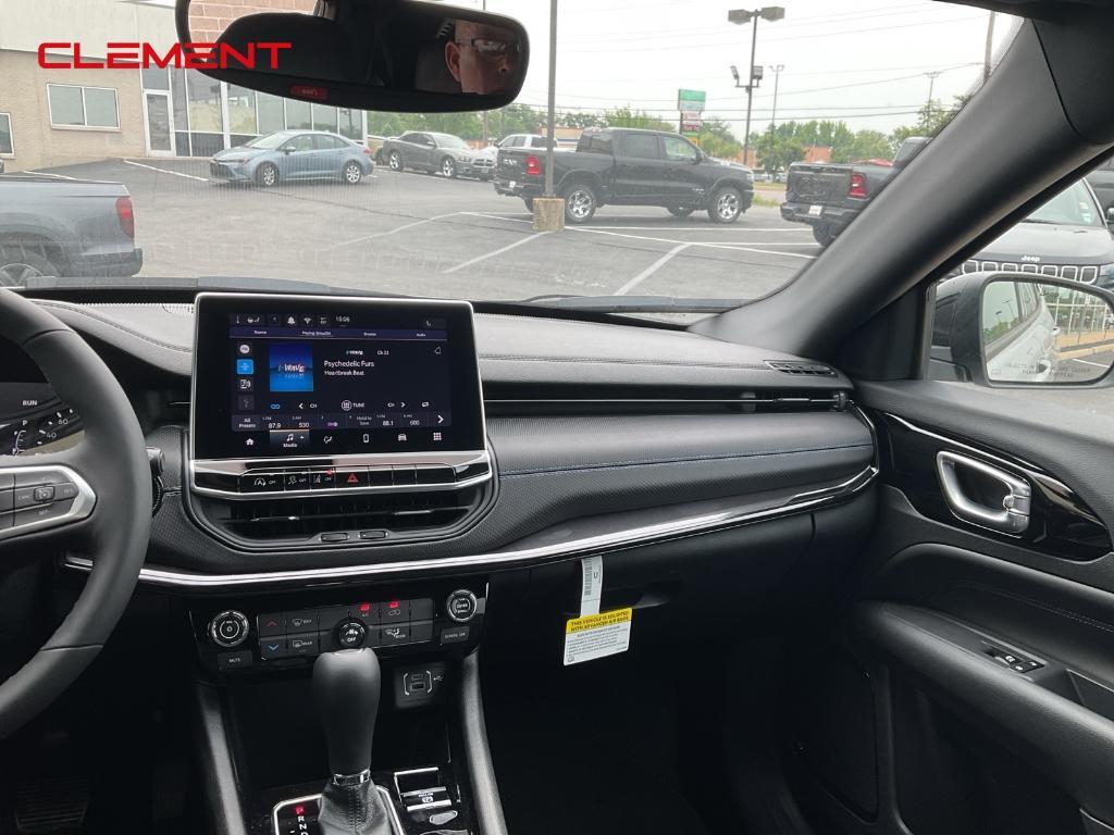 new 2025 Jeep Compass car, priced at $30,958