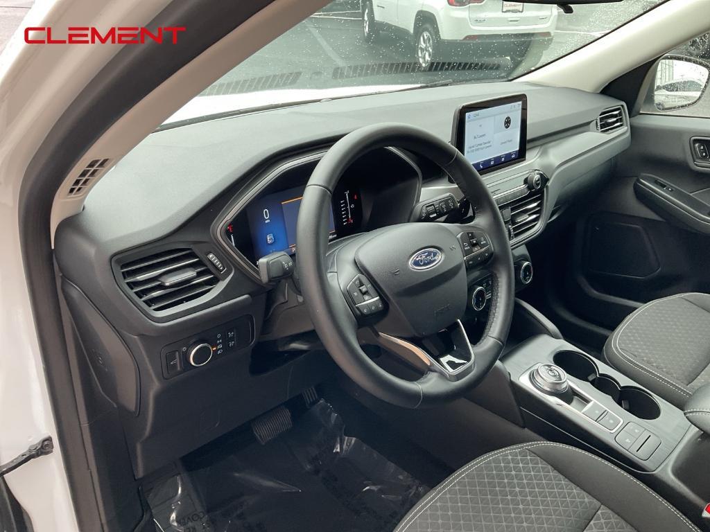 used 2024 Ford Escape car, priced at $25,500