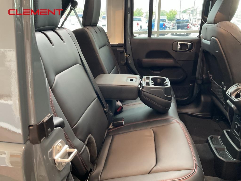 new 2025 Jeep Wrangler car, priced at $64,089