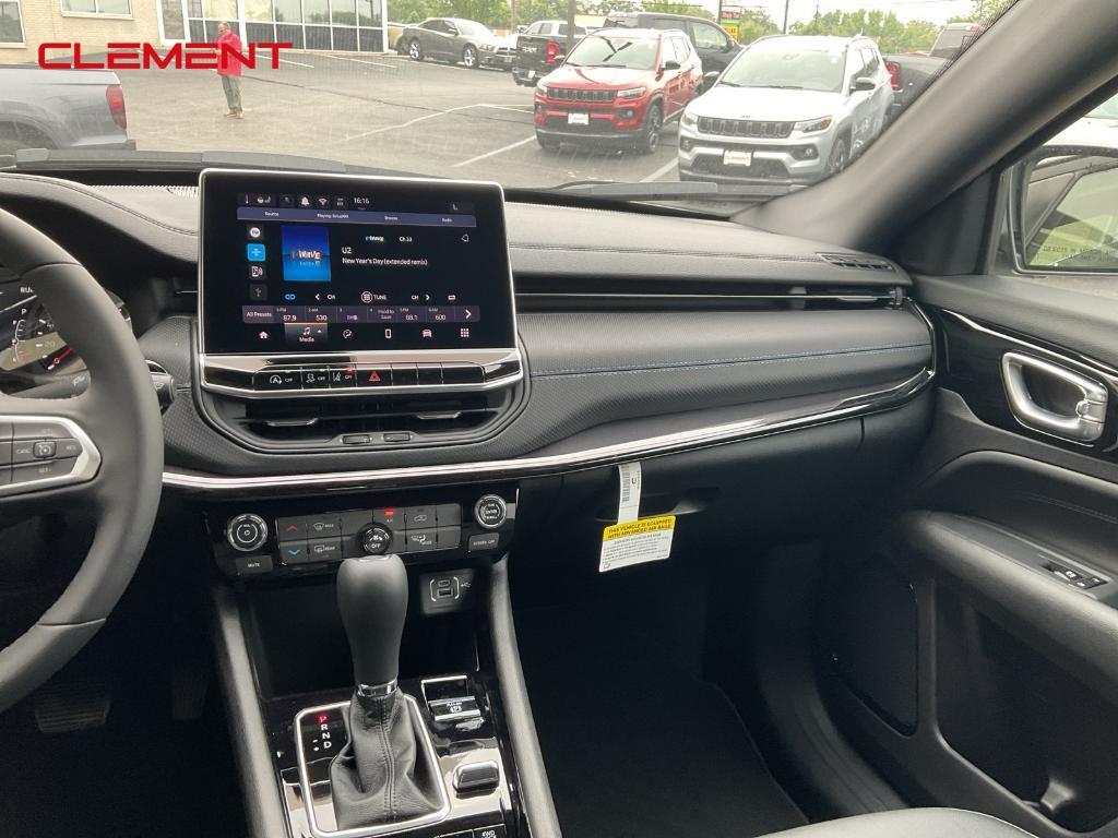 new 2025 Jeep Compass car, priced at $30,958