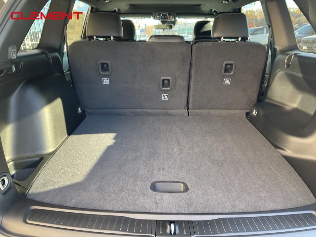 new 2025 Jeep Grand Cherokee car, priced at $38,437