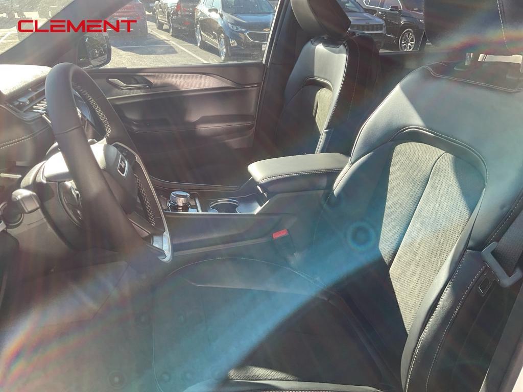 new 2025 Jeep Grand Cherokee car, priced at $38,437