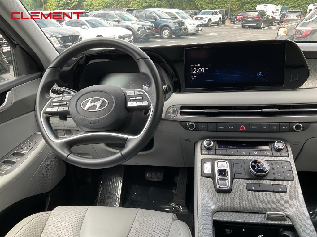 used 2024 Hyundai Palisade car, priced at $35,150