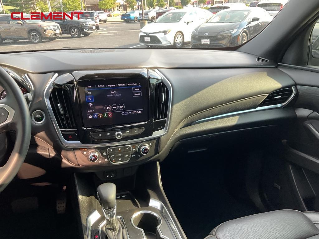 used 2023 Chevrolet Traverse car, priced at $36,600