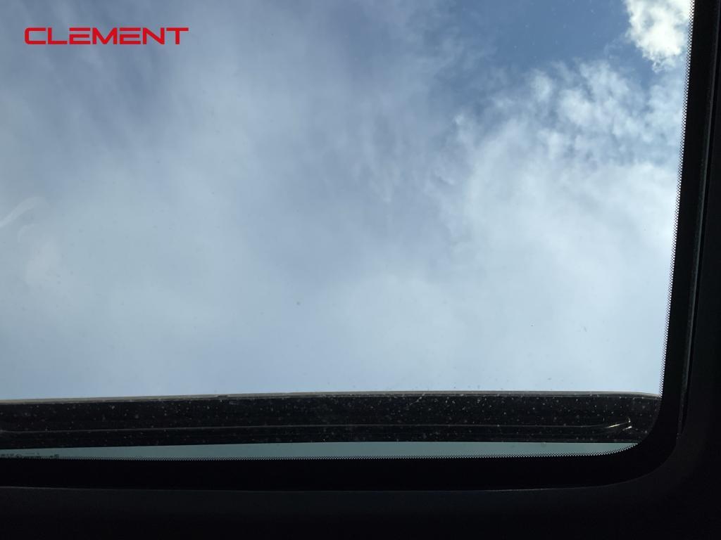 used 2023 Chevrolet Traverse car, priced at $36,600