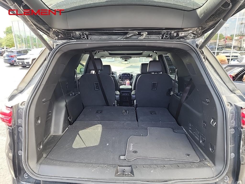 used 2023 Chevrolet Traverse car, priced at $39,430