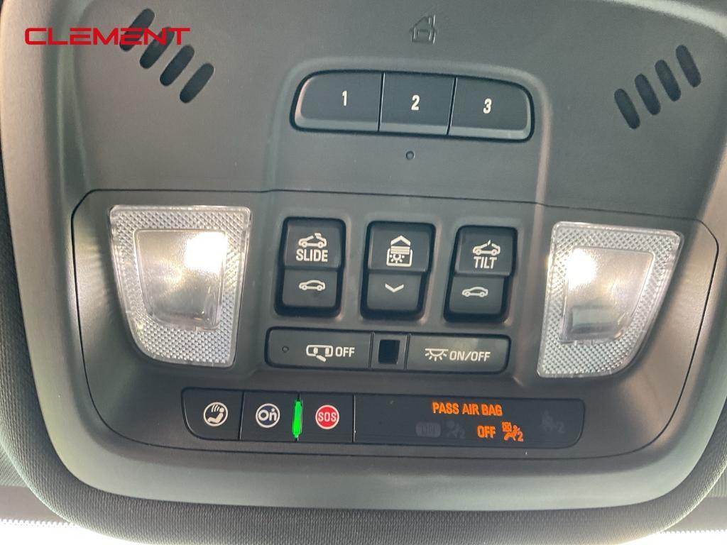 used 2023 Chevrolet Traverse car, priced at $36,600