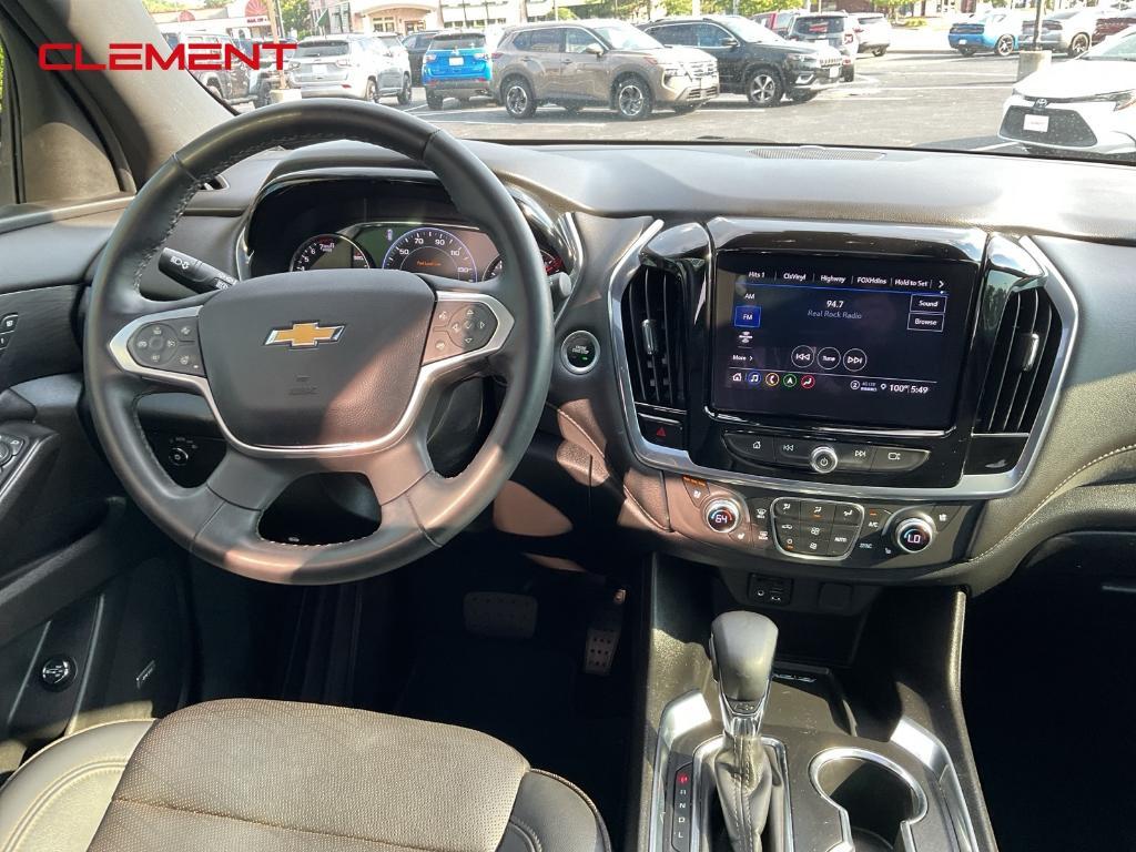 used 2023 Chevrolet Traverse car, priced at $36,600