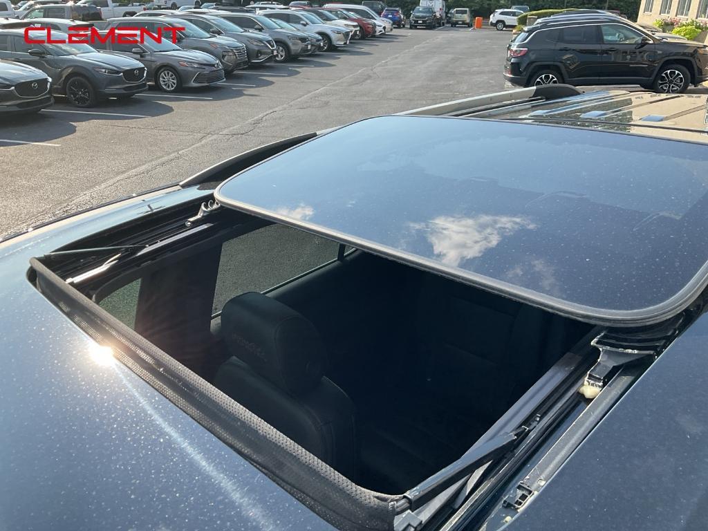 used 2023 Chevrolet Traverse car, priced at $36,600