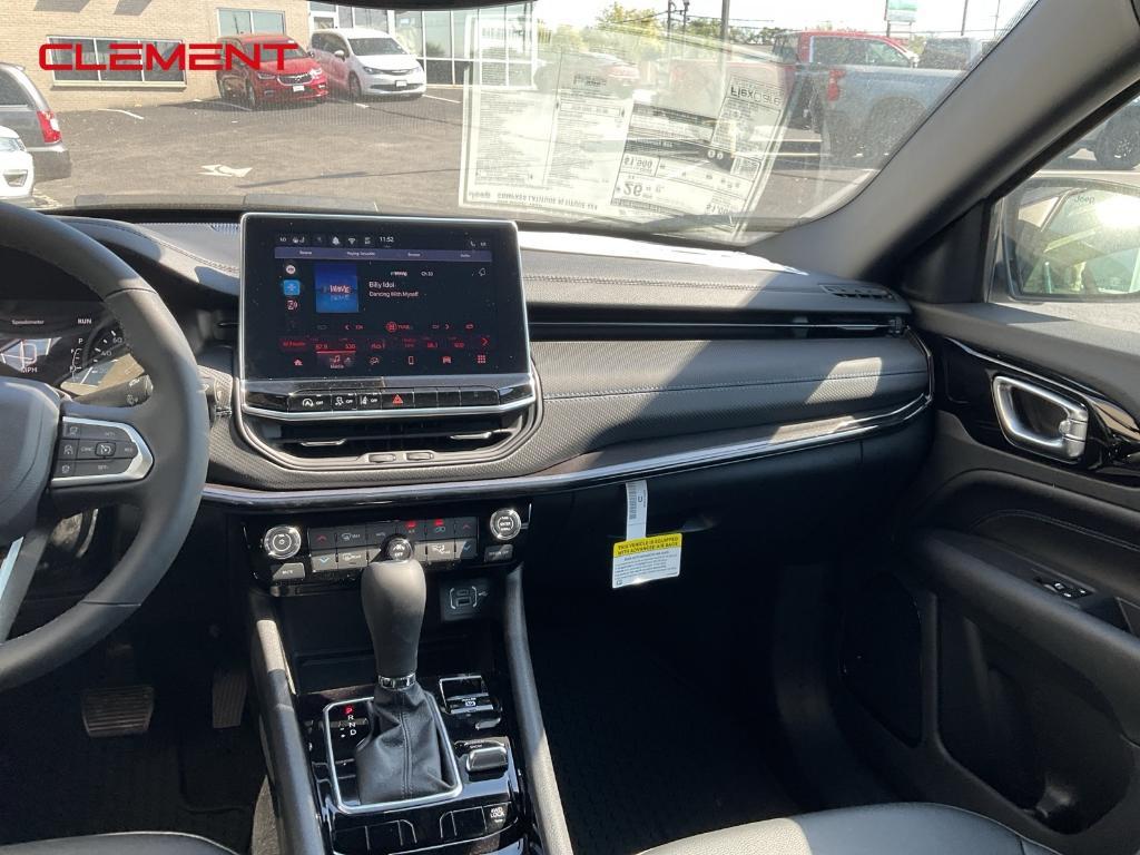 new 2026 Jeep Compass car, priced at $33,005