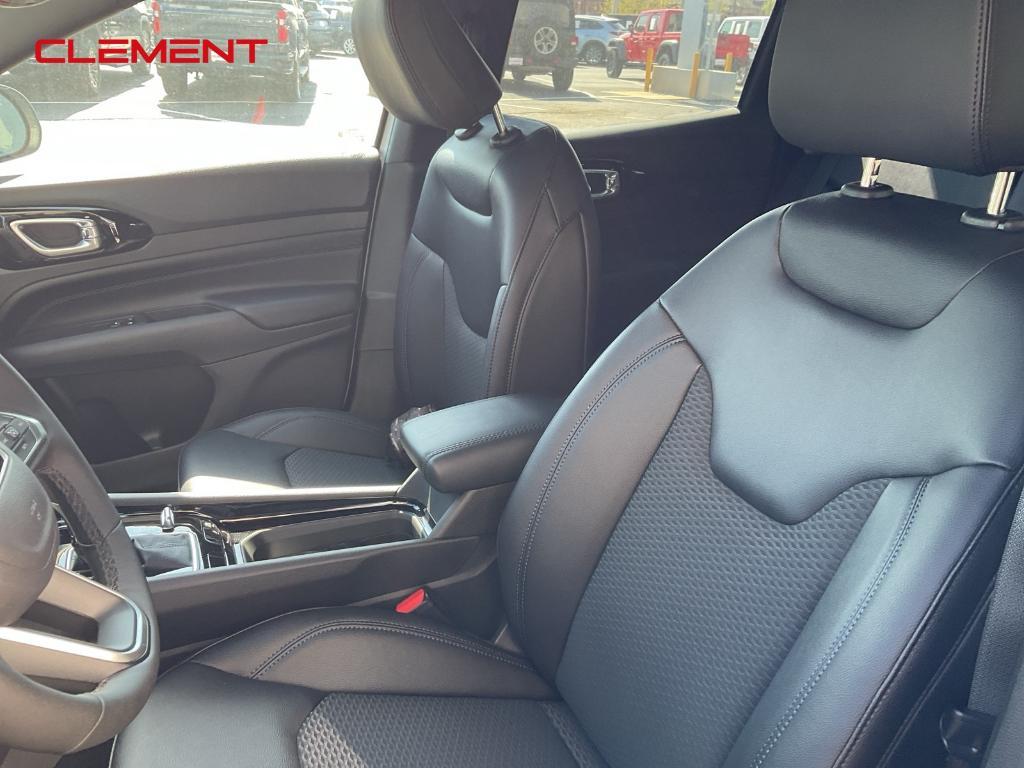 new 2026 Jeep Compass car, priced at $33,005