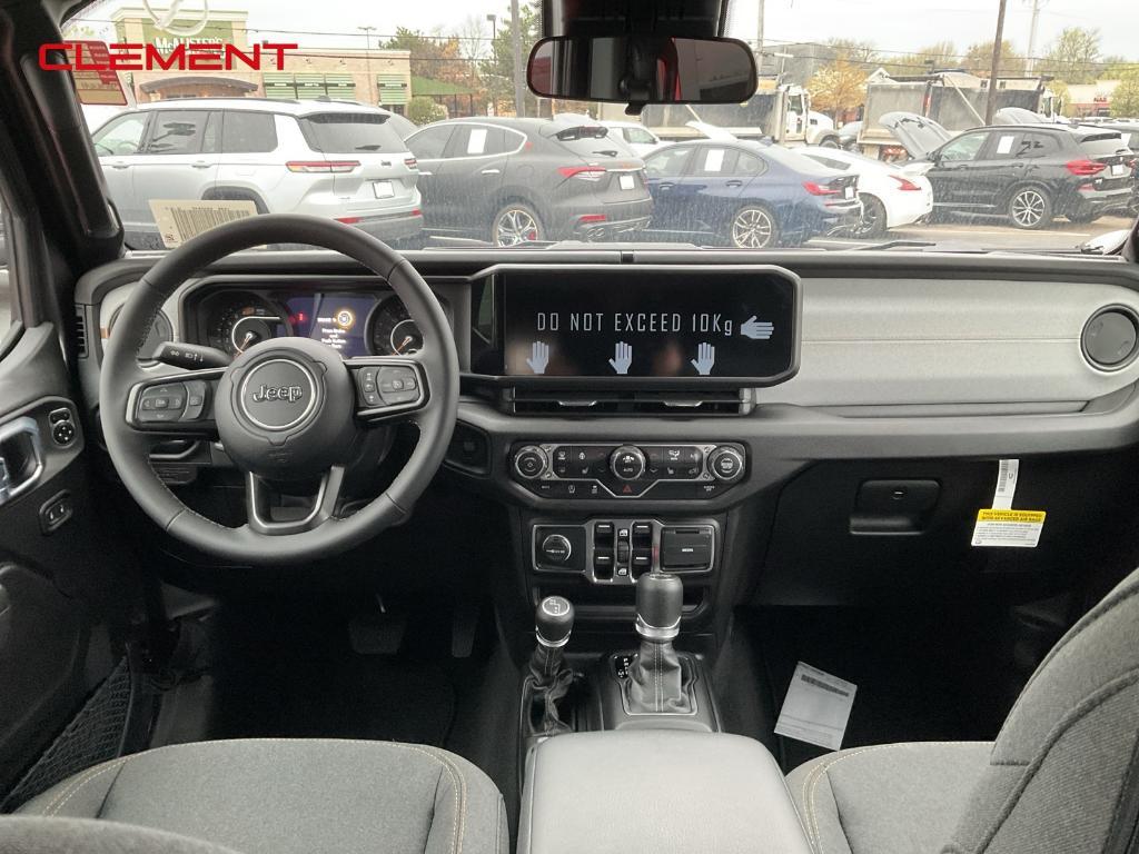 new 2025 Jeep Wrangler car, priced at $43,013