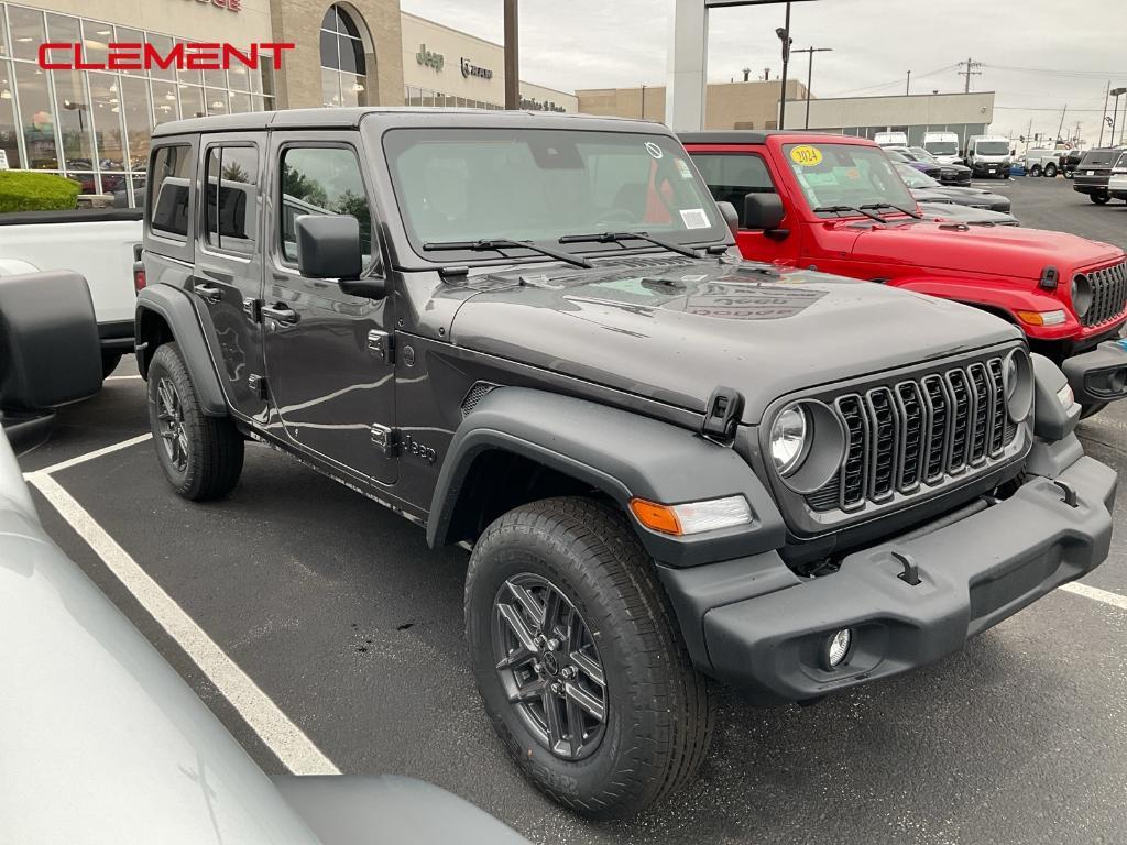 new 2025 Jeep Wrangler car, priced at $43,013