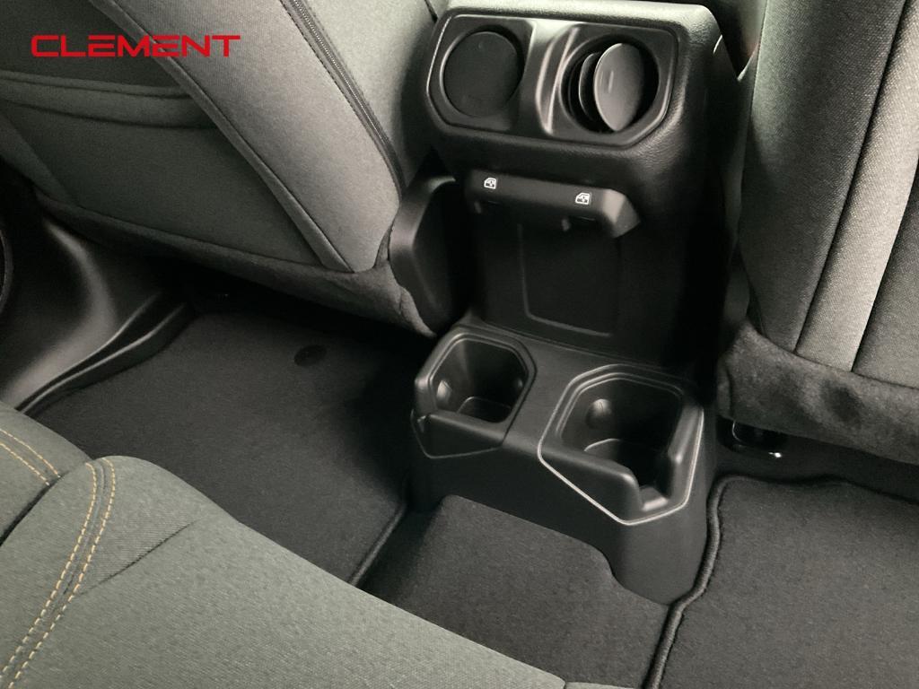 new 2025 Jeep Wrangler car, priced at $43,013