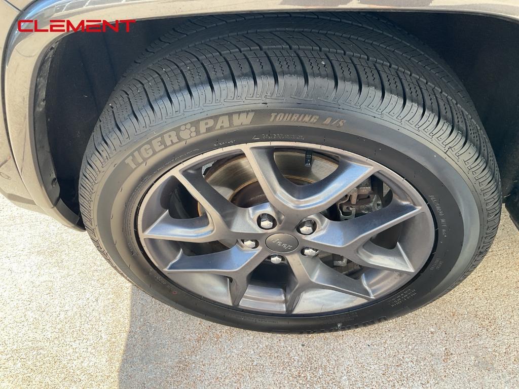 used 2021 Jeep Grand Cherokee car, priced at $26,922