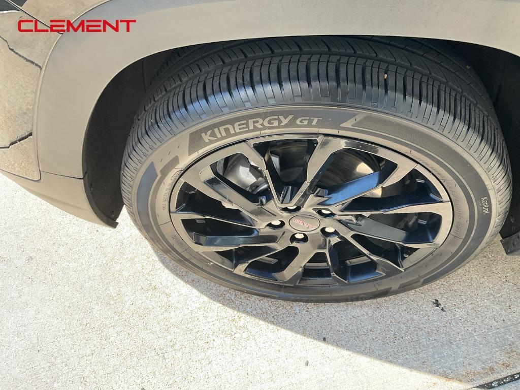 used 2024 GMC Terrain car, priced at $26,200