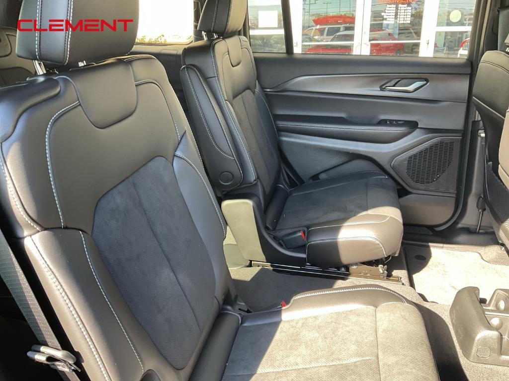 new 2025 Jeep Grand Cherokee L car, priced at $41,546