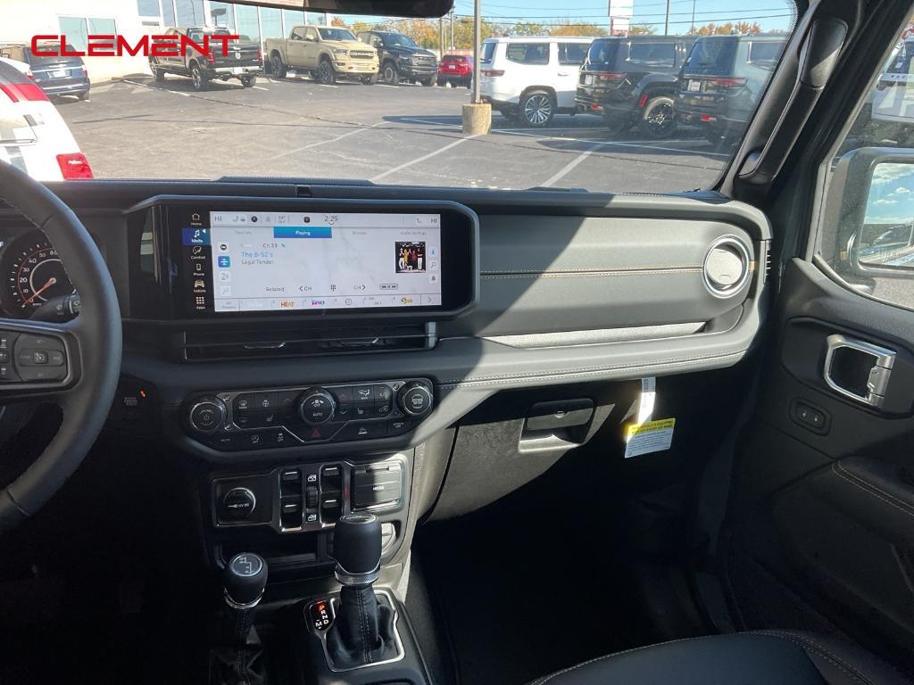 new 2025 Jeep Gladiator car, priced at $47,230