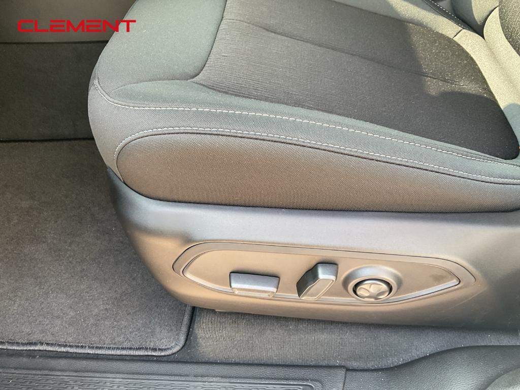 new 2025 Jeep Grand Cherokee L car, priced at $35,994