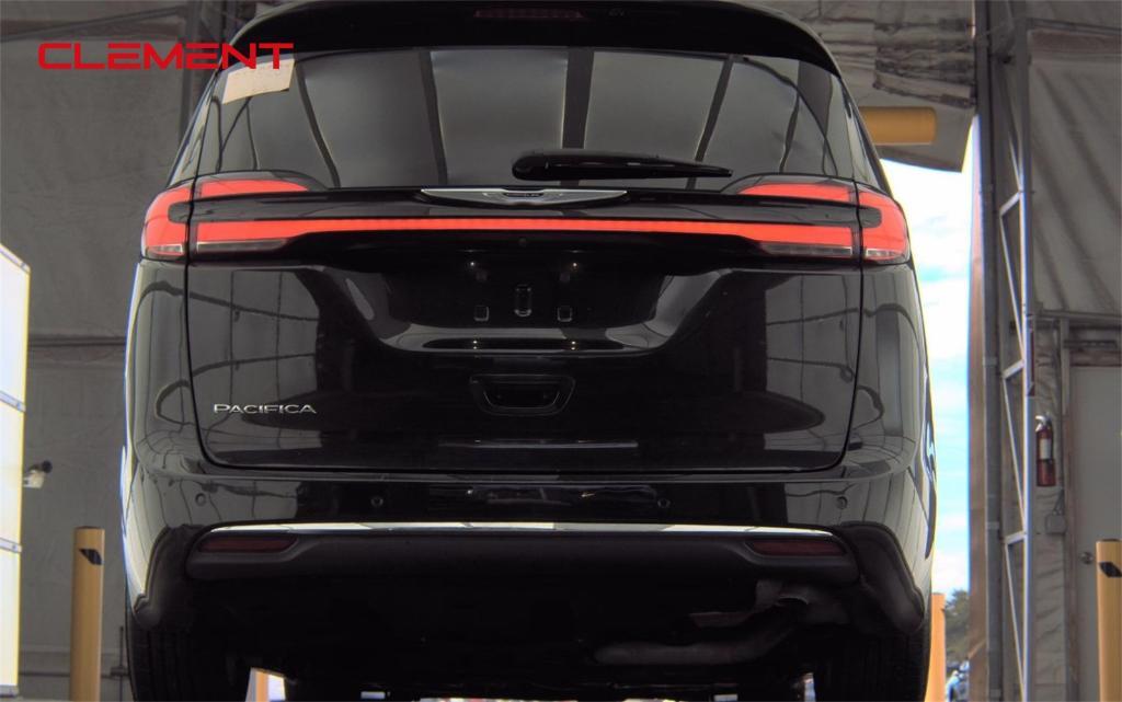 used 2022 Chrysler Pacifica car, priced at $21,500