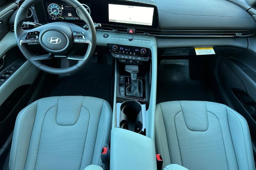 new 2025 Hyundai ELANTRA HEV car